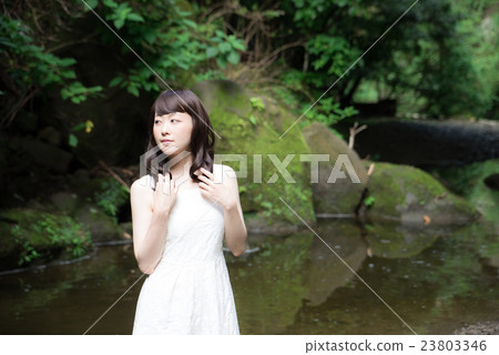 美麗的女人 美麗的女人 23803346