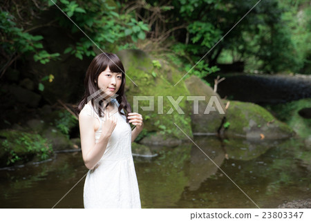 美麗的女人 美麗的女人 23803347