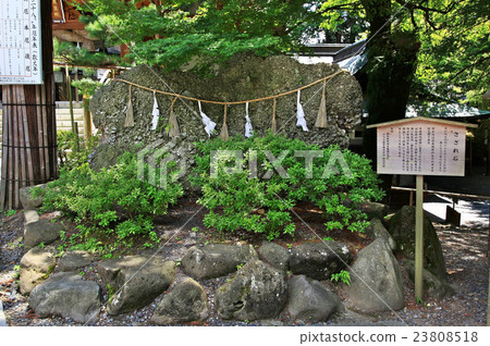 Suwa Taisha Shimosha Akimiya Sabare Stone Suwa Taisha Shimosha Akimiya Sabare Stone 23808518
