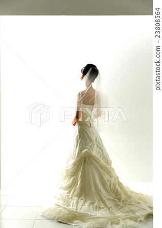 穿著婚紗的女人 23808564