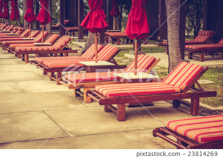 Swimming pool Swimming pool 23814269