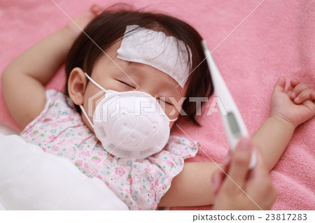 Mom cares for a poor baby 23817283