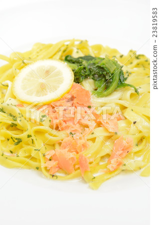 美味的意大利細麵條,奶油醬 美味的意大利細麵條,奶油醬 23819583