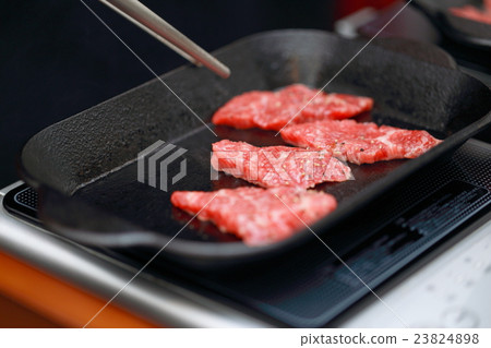 Misaki Beef Beef Beef (Food Teppanyaki Hot Plate Yakiniku Meat Cooked Wagyu Food) 23824898