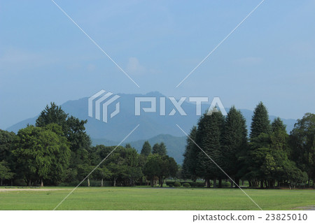 Mount Atago seen from Kyoto Arashiyama East Park Mount Atago seen from Kyoto Arashiyama East Park 23825010