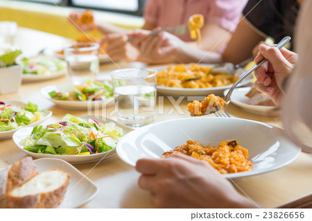 午餐 午餐 23826656