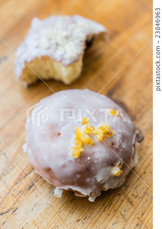 donut with jam 23846963