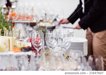 catering table 23847607