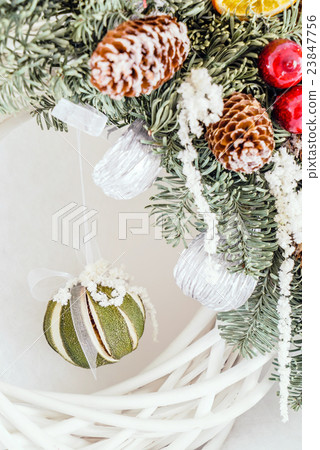 Christmas wreath 23847756