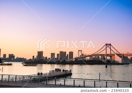 Twilight of Rainbow Bridge in Tokyo Bay 23848320