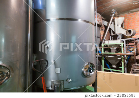 Oil extracting engines in workshop Oil extracting engines in workshop 23853595