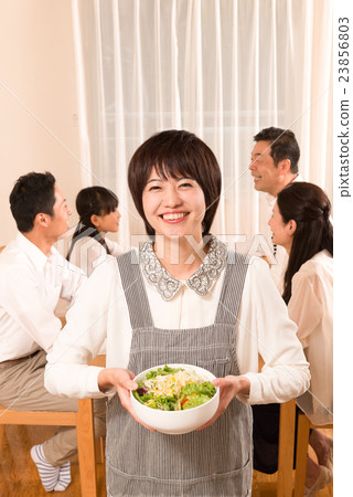 Three generations family meal 23856803