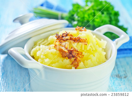 mashed potato with fried onion mashed potato with fried onion 23859812