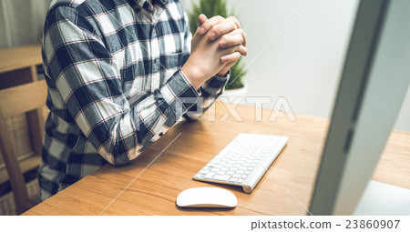 一個男人 23860907