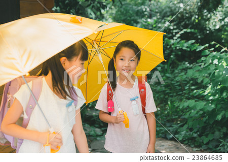 elementary student, primary school child, primary school student 23864685