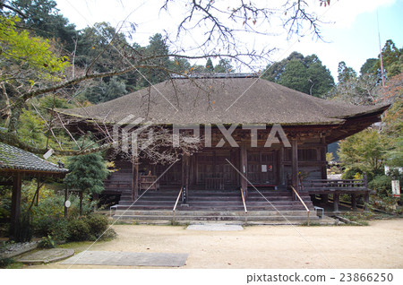 [National Treasure] Main Hall of Chojuji Temple 23866250