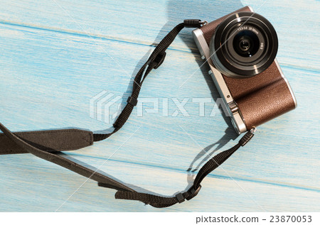 retro style camera 23870053