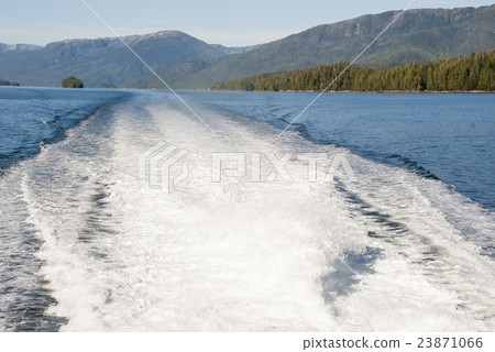 Cruising in Misty Fiords National Monument 23871066