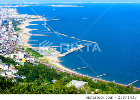 Run through the Suma coast 23871438