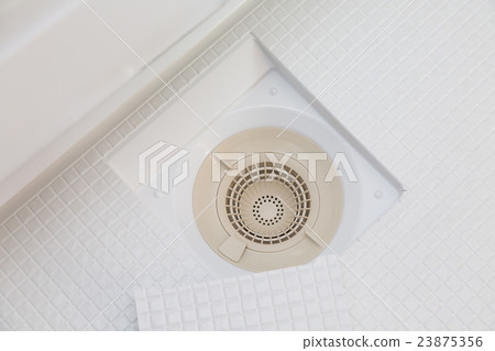 新建浴室新排水管 23875356