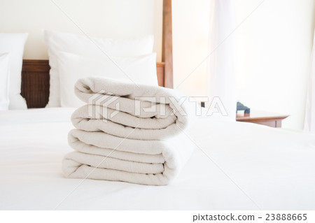 White towel 23888665