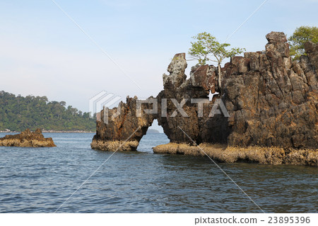 scenic views of the coastline of archipelago  23895396