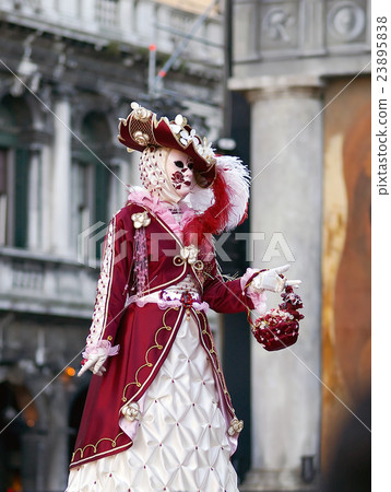 Traditionally dressed Venice carnival person - Stock Photo [23895838 ...