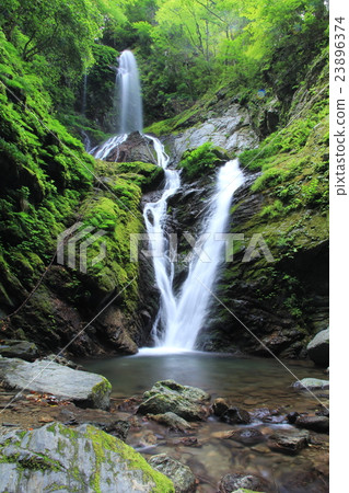 Rain begging waterfall (Tokushima) Rain begging waterfall (Tokushima) 23896374
