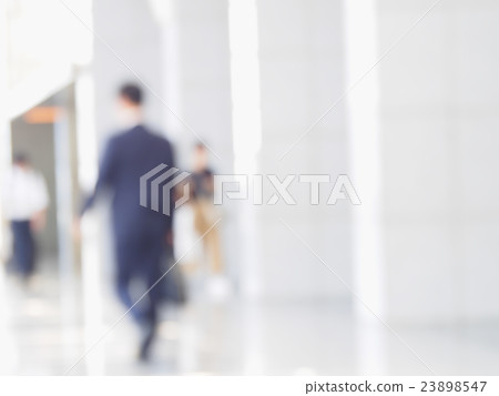 Businessman / blur expression 23898547