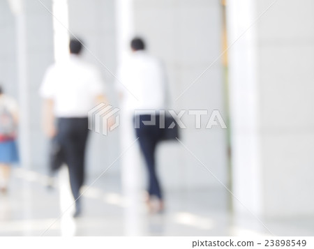 Businessman / blur expression 23898549