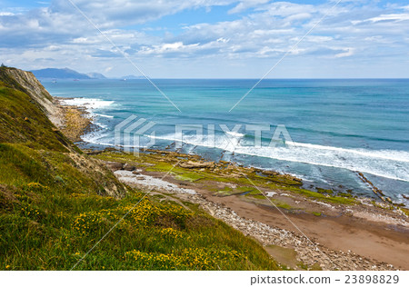 Beach Azkorri or Gorrondatxe view. Beach Azkorri or Gorrondatxe view. 23898829