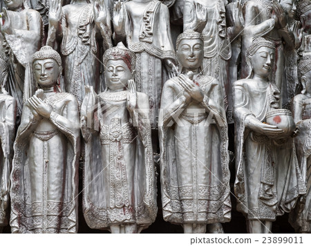many silver Buddha statues 23899011