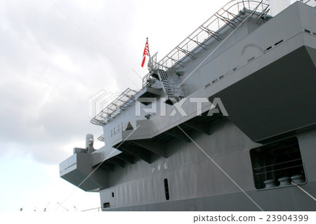 登上我的願望的巨型護衛艦“出雲” 23904399