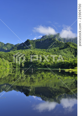 Togakushi and the mirror pond 23904700