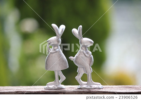 兔子雕像 23906526