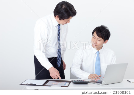 2個商人 23908301