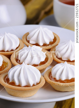 shortbread cookies 23912721