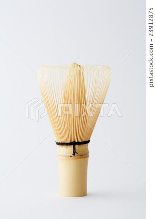 Brown rice 23912875