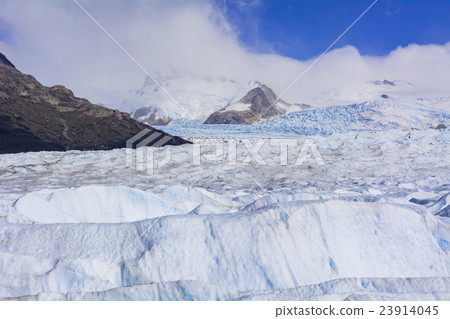 Pelito Moreno冰川徒步旅行 23914045