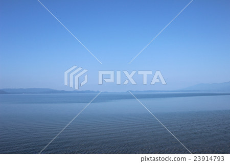 一個湖 一個湖 23914793