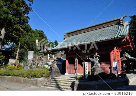 Shinseji Temple's Gates 23916213