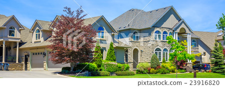 Luxury houses in North America Luxury houses in North America 23916820