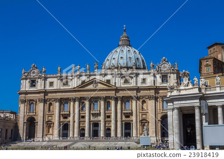 The front view of Saint Peters square in Vatican  23918419