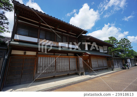 Iwase 2 23918613