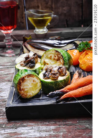 Stewed summer vegetables Stewed summer vegetables 23919110