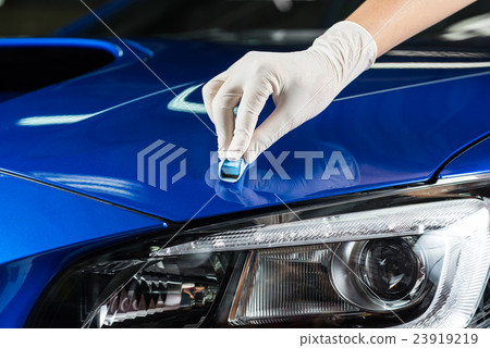 Car detailing series : Coating car bonnet Car detailing series : Coating car bonnet 23919219