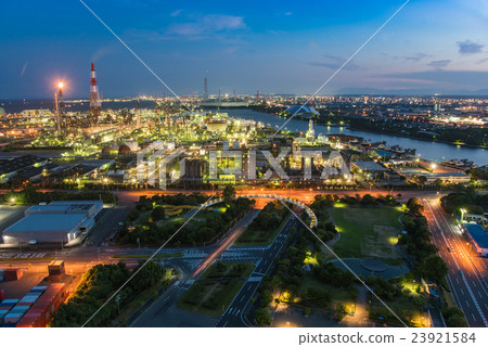 四日市港口復雜工廠夜景 四日市港口復雜工廠夜景 23921584