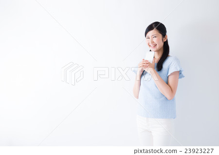 Woman Woman 23923227