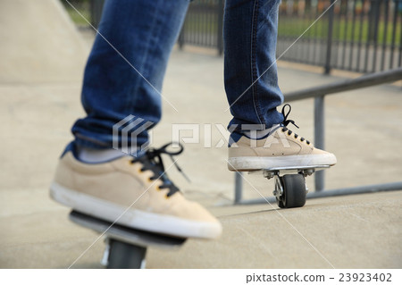 freeline skateboarder riding on freeline freeline skateboarder riding on freeline 23923402