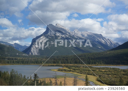 Mount Rundle 23926560